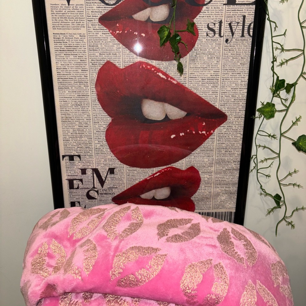 PINK BLANKET CUTE AESTHETIC - Picture 2 of 8